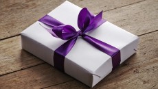 Wondering what type of gifts for birth parents to buy? We have answers.