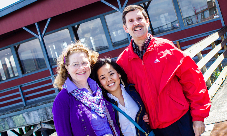 Emily Greene Thornton with her parents