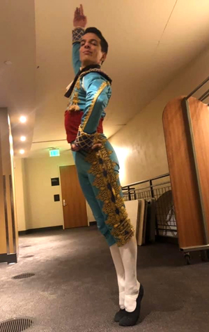 roy-son-ballet-costume